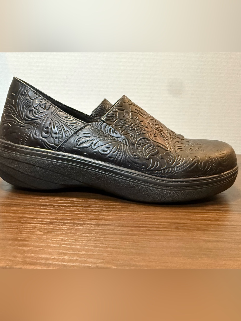 Landau Embroidered Slip-On Comfort Clogs, Slip Resistant- Black Size 8